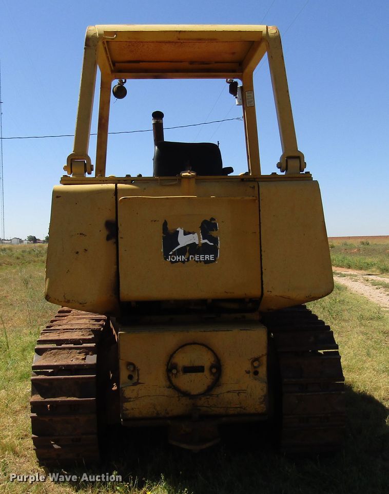 image for item DG1399 1984 John Deere 755A track loader
