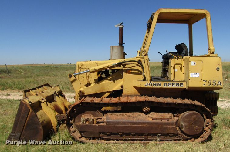 image for item DG1399 1984 John Deere 755A track loader