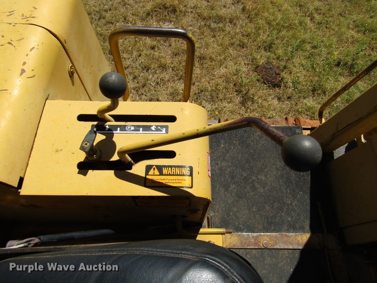 image for item DG1399 1984 John Deere 755A track loader