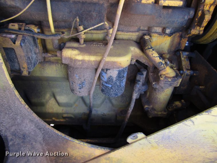 image for item DG1399 1984 John Deere 755A track loader