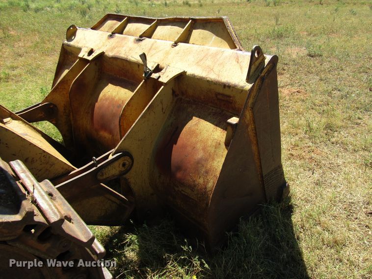 image for item DG1399 1984 John Deere 755A track loader