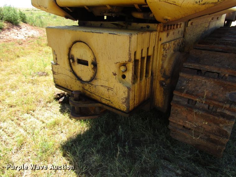 image for item DG1399 1984 John Deere 755A track loader