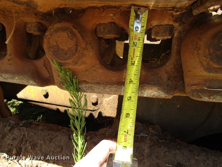 image for item DG1399 1984 John Deere 755A track loader