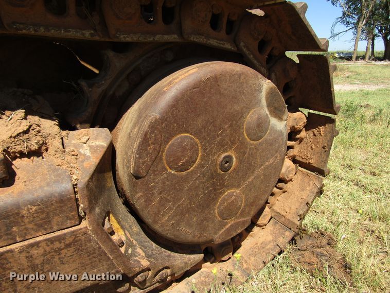 image for item DG1399 1984 John Deere 755A track loader