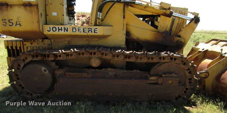 image for item DG1399 1984 John Deere 755A track loader