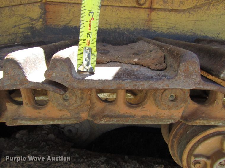 image for item DG1399 1984 John Deere 755A track loader