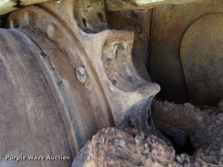 image for item DG1399 1984 John Deere 755A track loader