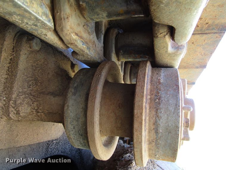 image for item DG1399 1984 John Deere 755A track loader