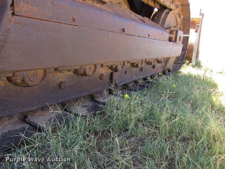 image for item DG1399 1984 John Deere 755A track loader