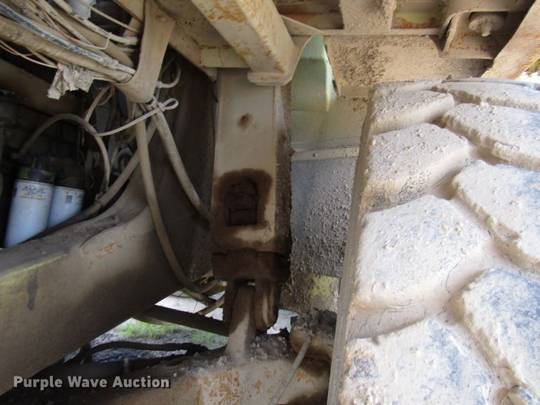 image for item DG1412 1985 Euclid 302TD haul truck