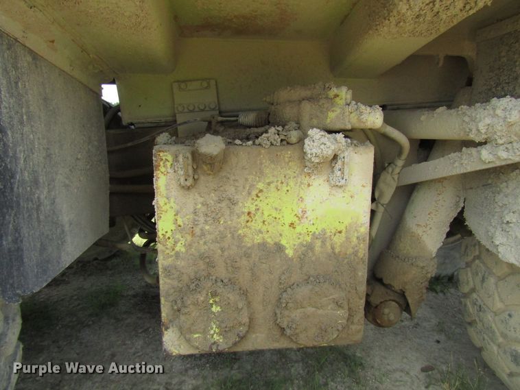 image for item DG1412 1985 Euclid 302TD haul truck