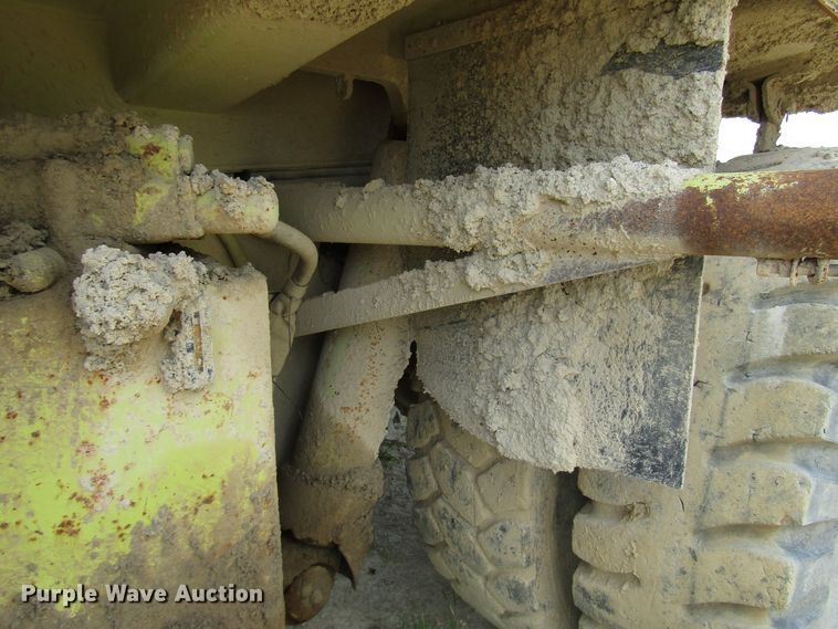 image for item DG1412 1985 Euclid 302TD haul truck