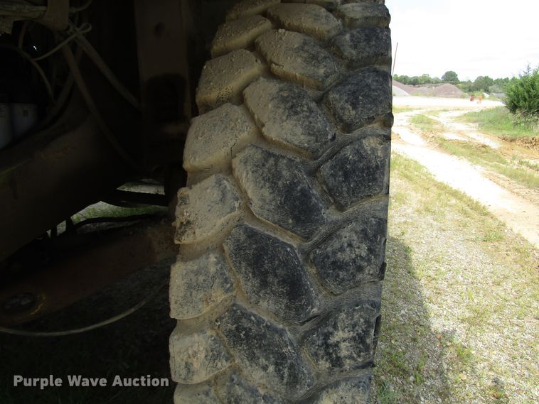 image for item DG1412 1985 Euclid 302TD haul truck