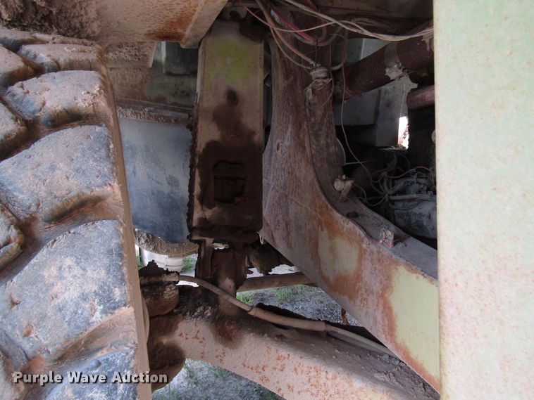 image for item DG1412 1985 Euclid 302TD haul truck