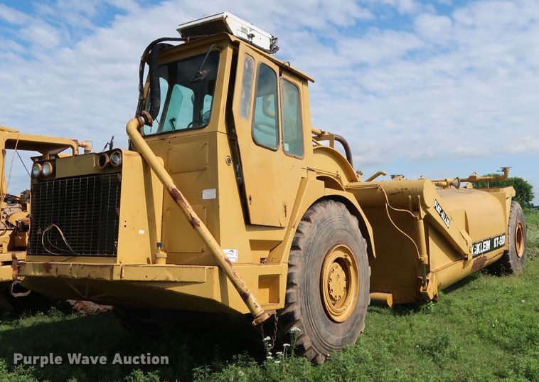 image for item DG4016 1989 Fiat-Allis S161A2T water wagon