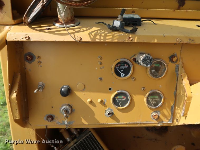 image for item DG4016 1989 Fiat-Allis S161A2T water wagon