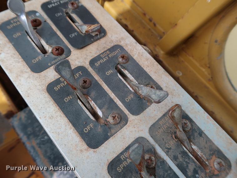 image for item DG4016 1989 Fiat-Allis S161A2T water wagon