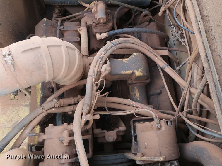 image for item DG4016 1989 Fiat-Allis S161A2T water wagon