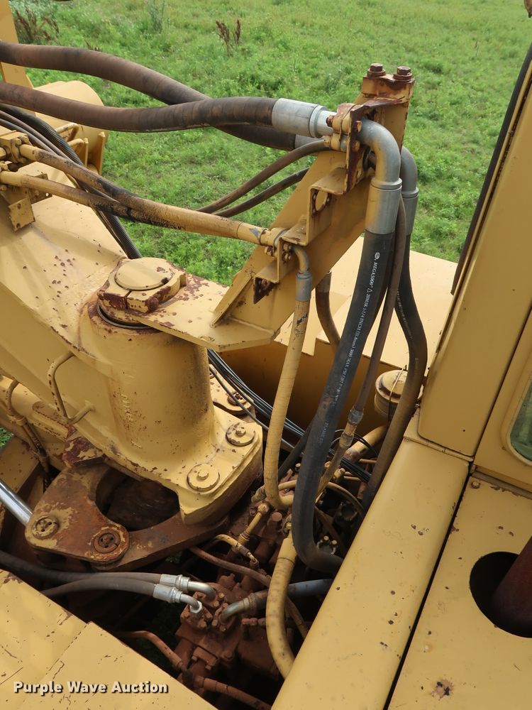 image for item DG4016 1989 Fiat-Allis S161A2T water wagon