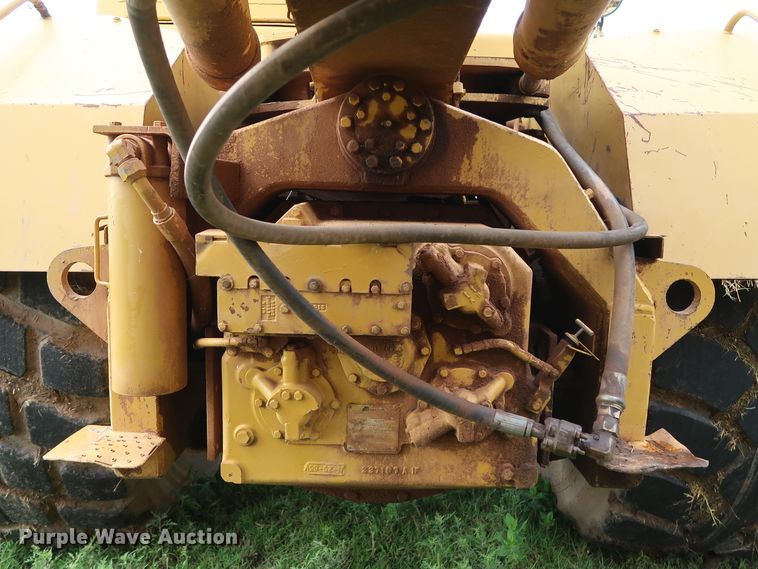 image for item DG4016 1989 Fiat-Allis S161A2T water wagon