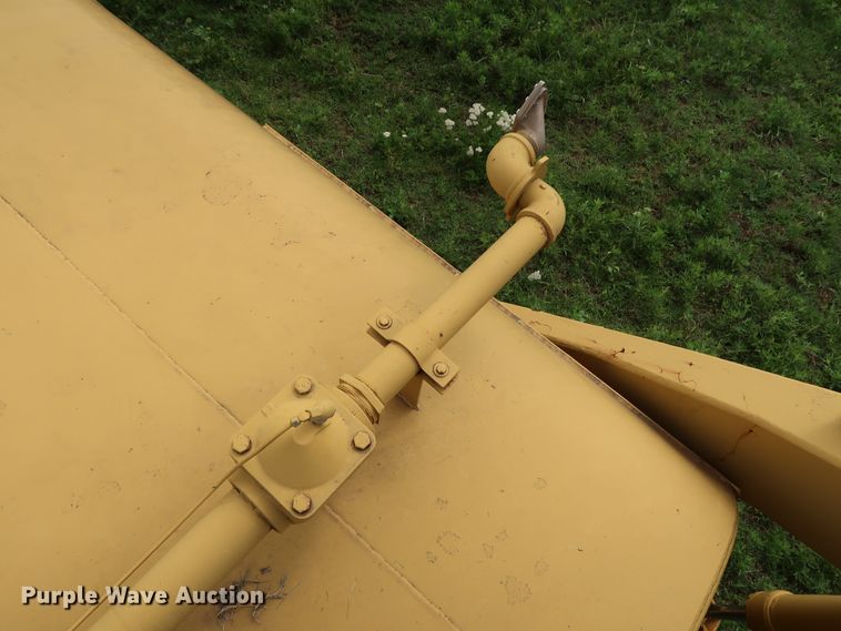 image for item DG4016 1989 Fiat-Allis S161A2T water wagon