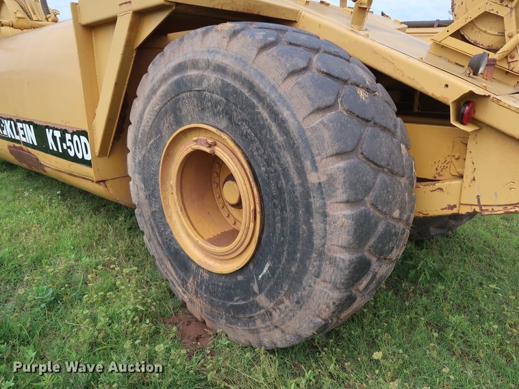 image for item DG4016 1989 Fiat-Allis S161A2T water wagon