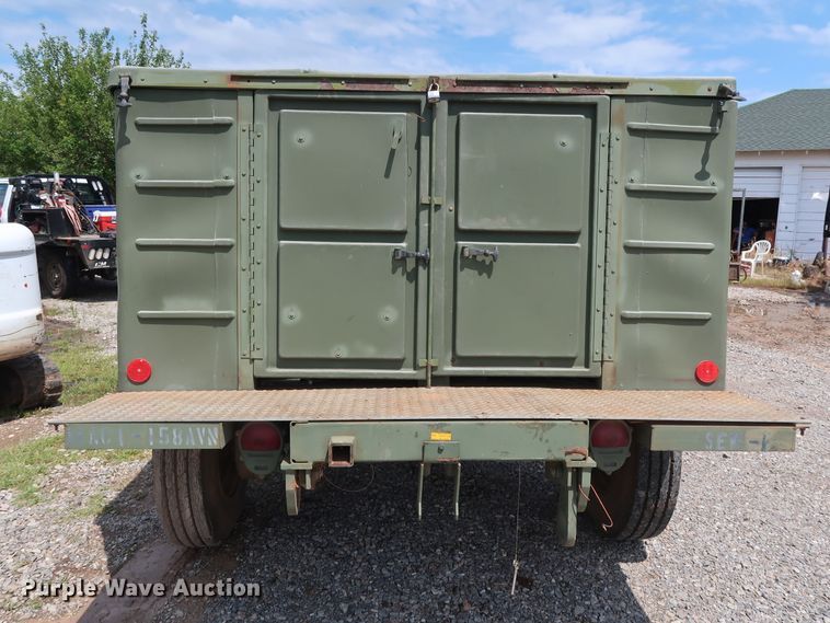 image for item DG4018 2009 Utility M0103A3 utility trailer with welder