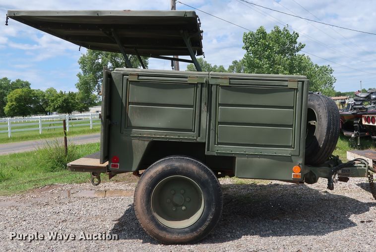 image for item DG4018 2009 Utility M0103A3 utility trailer with welder