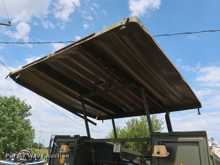 image for item DG4018 2009 Utility M0103A3 utility trailer with welder