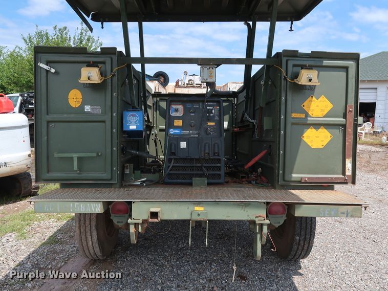 image for item DG4018 2009 Utility M0103A3 utility trailer with welder