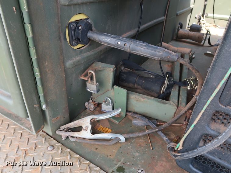 image for item DG4018 2009 Utility M0103A3 utility trailer with welder