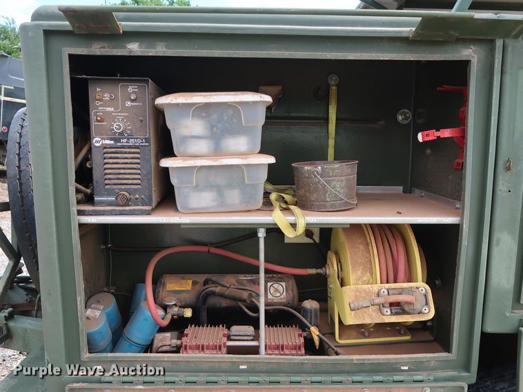 image for item DG4018 2009 Utility M0103A3 utility trailer with welder