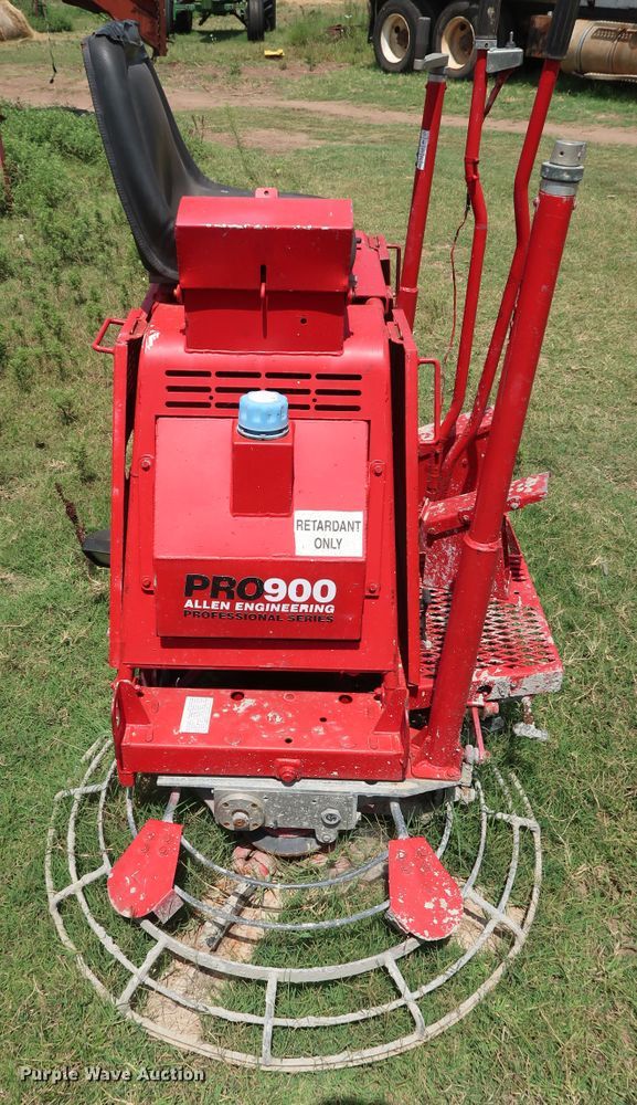 image for item DG4021 2004 Allen Engineering Pro 900 power trowel