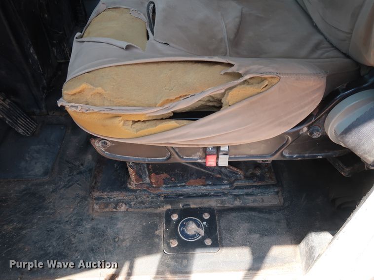 image for item DG4100 2007 Freightliner FLD dump truck