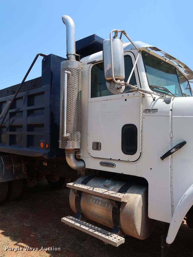 image for item DG4100 2007 Freightliner FLD dump truck