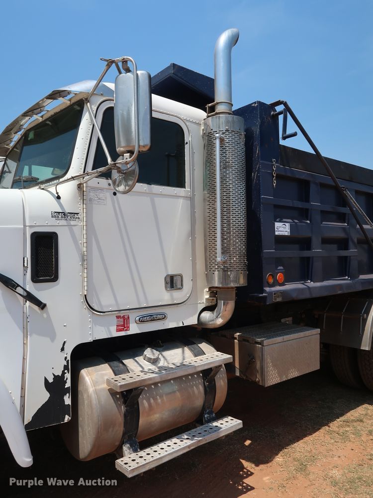 image for item DG4100 2007 Freightliner FLD dump truck