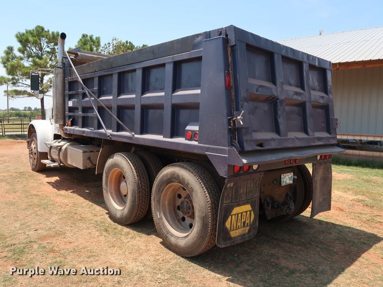 image for item DG4100 2007 Freightliner FLD dump truck