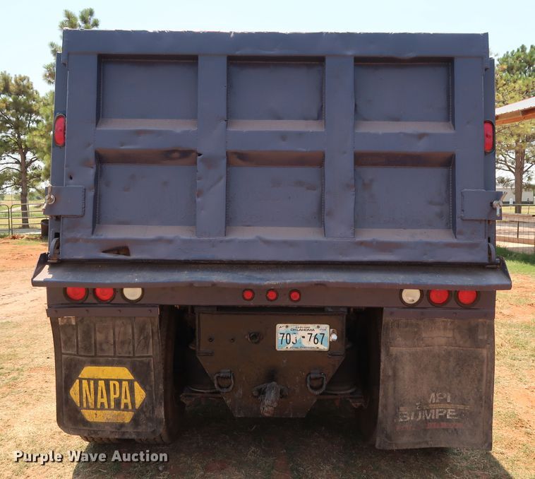 image for item DG4100 2007 Freightliner FLD dump truck