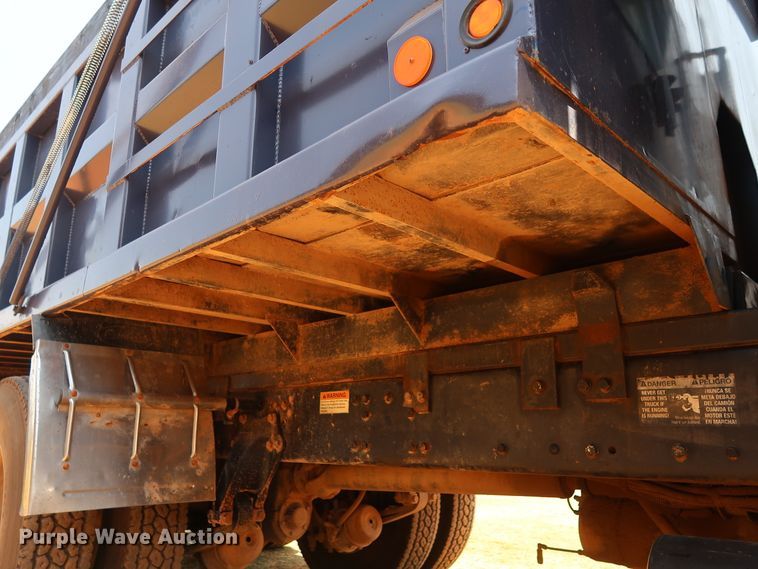 image for item DG4100 2007 Freightliner FLD dump truck