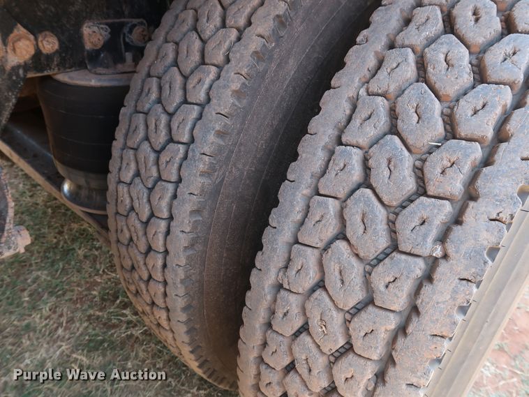 image for item DG4100 2007 Freightliner FLD dump truck