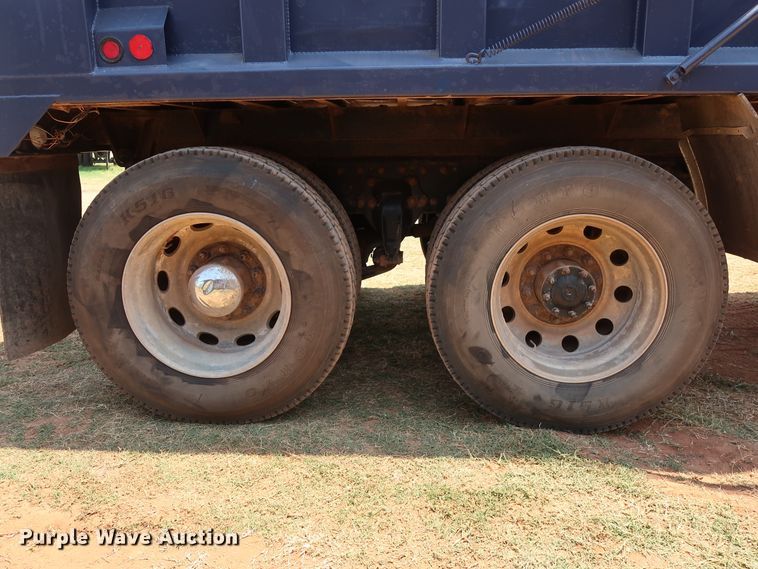 image for item DG4100 2007 Freightliner FLD dump truck