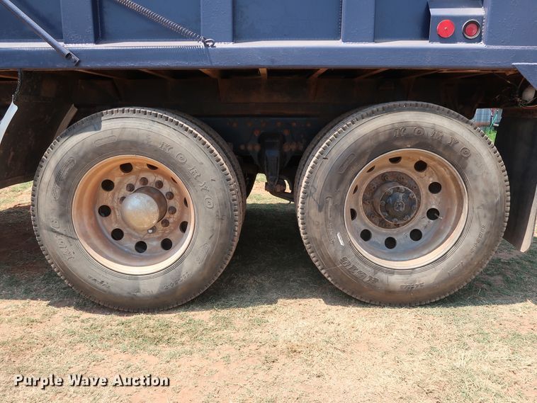 image for item DG4100 2007 Freightliner FLD dump truck