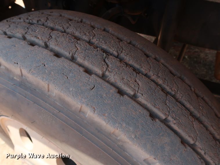 image for item DG4100 2007 Freightliner FLD dump truck