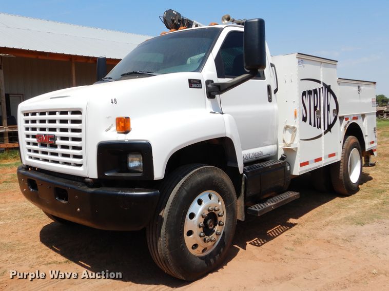 image for item DG4102 2006 GMC C8500 utility truck with crane