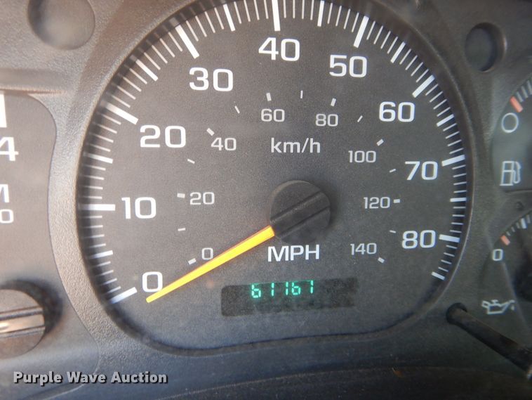 image for item DG4102 2006 GMC C8500 utility truck with crane