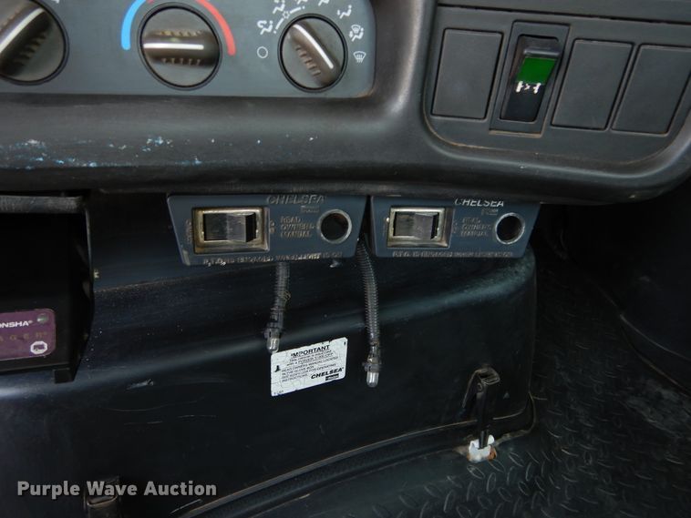 image for item DG4102 2006 GMC C8500 utility truck with crane