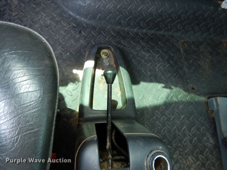 image for item DG4102 2006 GMC C8500 utility truck with crane