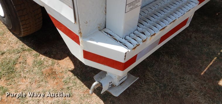 image for item DG4102 2006 GMC C8500 utility truck with crane