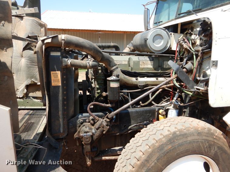 image for item DG4103 2001 Freightliner FLD vacuum truck