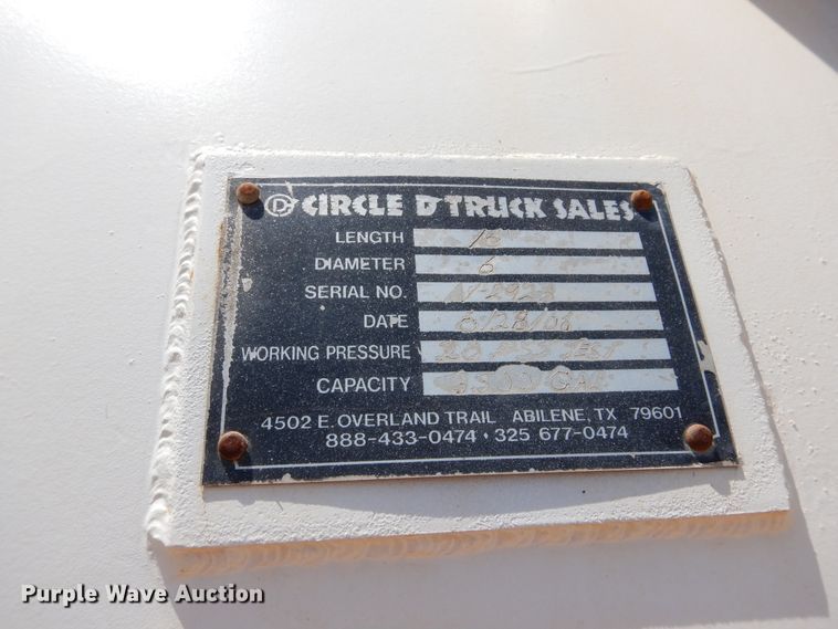 image for item DG4103 2001 Freightliner FLD vacuum truck